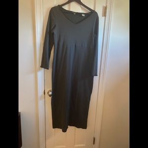 Eddie Bauer. Women’s Petite Large Dress. Dark Gray. Long sleeve. Medium weight.